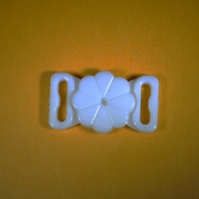 Broche / 6