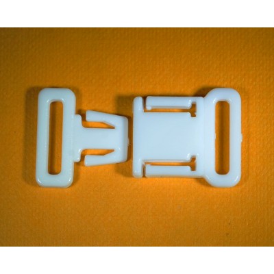 Broche / 7