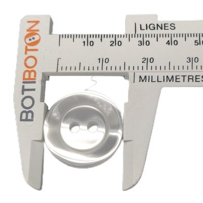 Botón Clasico Nacarina con Reborde-18 mm Botón Clasico Nacarina con Reborde-18 mm