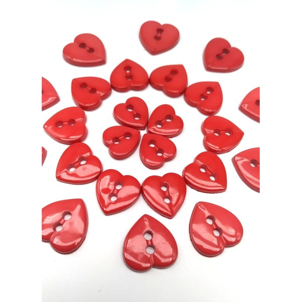 Heart-shaped button - red