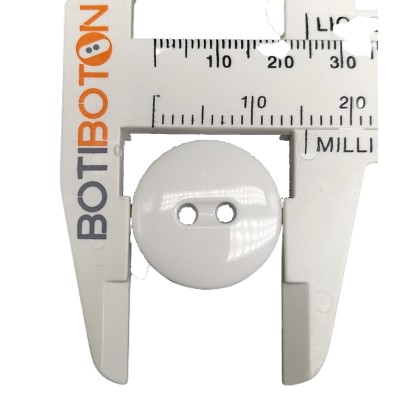 Bottoni bianchi, due fori