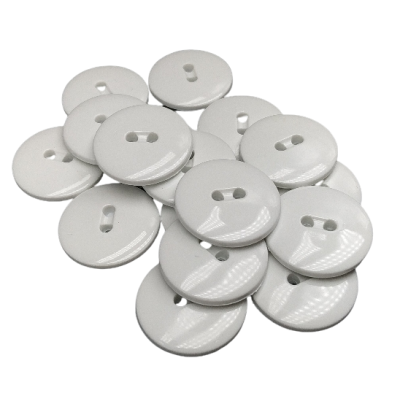Botones Blancos, Dos Agujeros