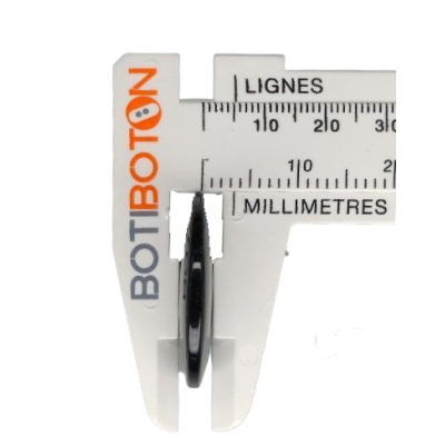 Boutons blancs, deux trous