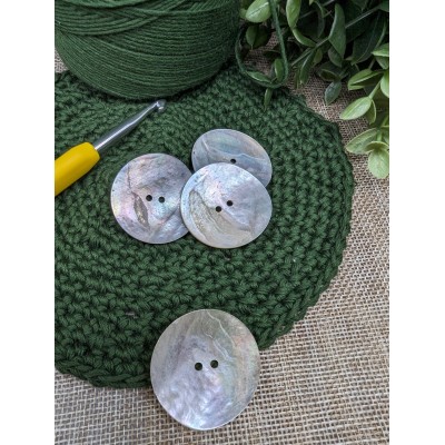 Nacar buttons (akoya) - natural shell